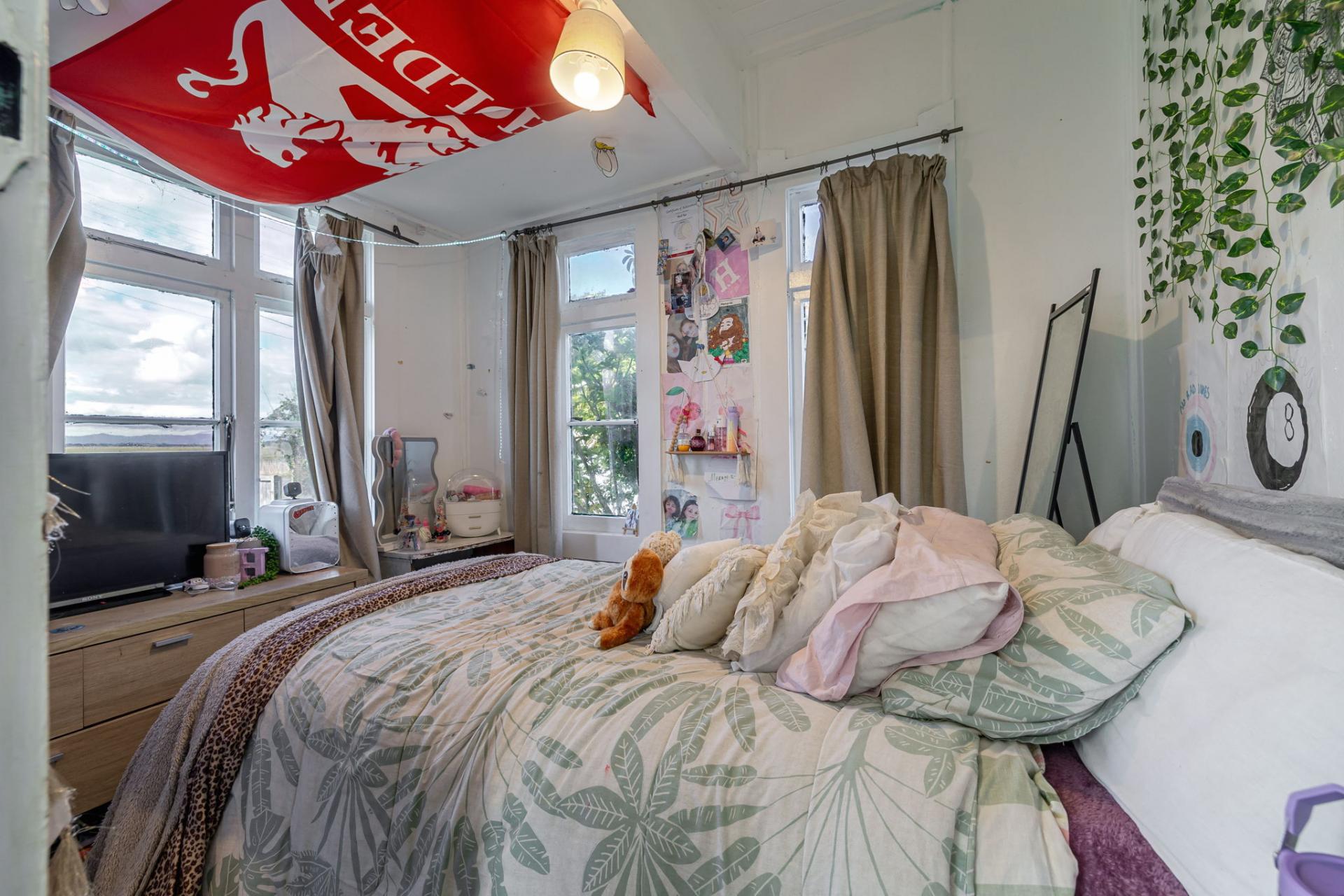 875 State Highway 1, Marton