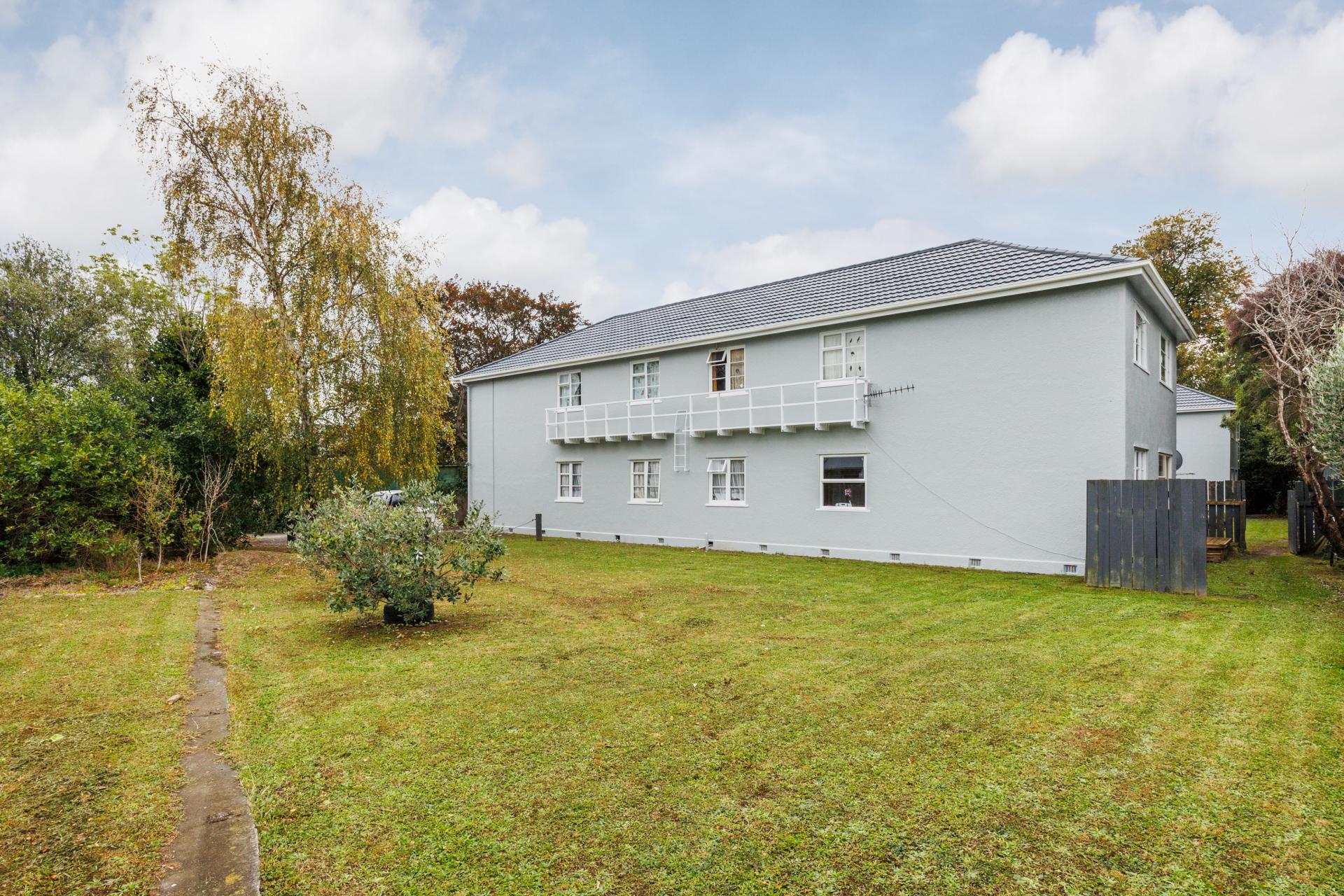 11 Larsen Court, Roslyn