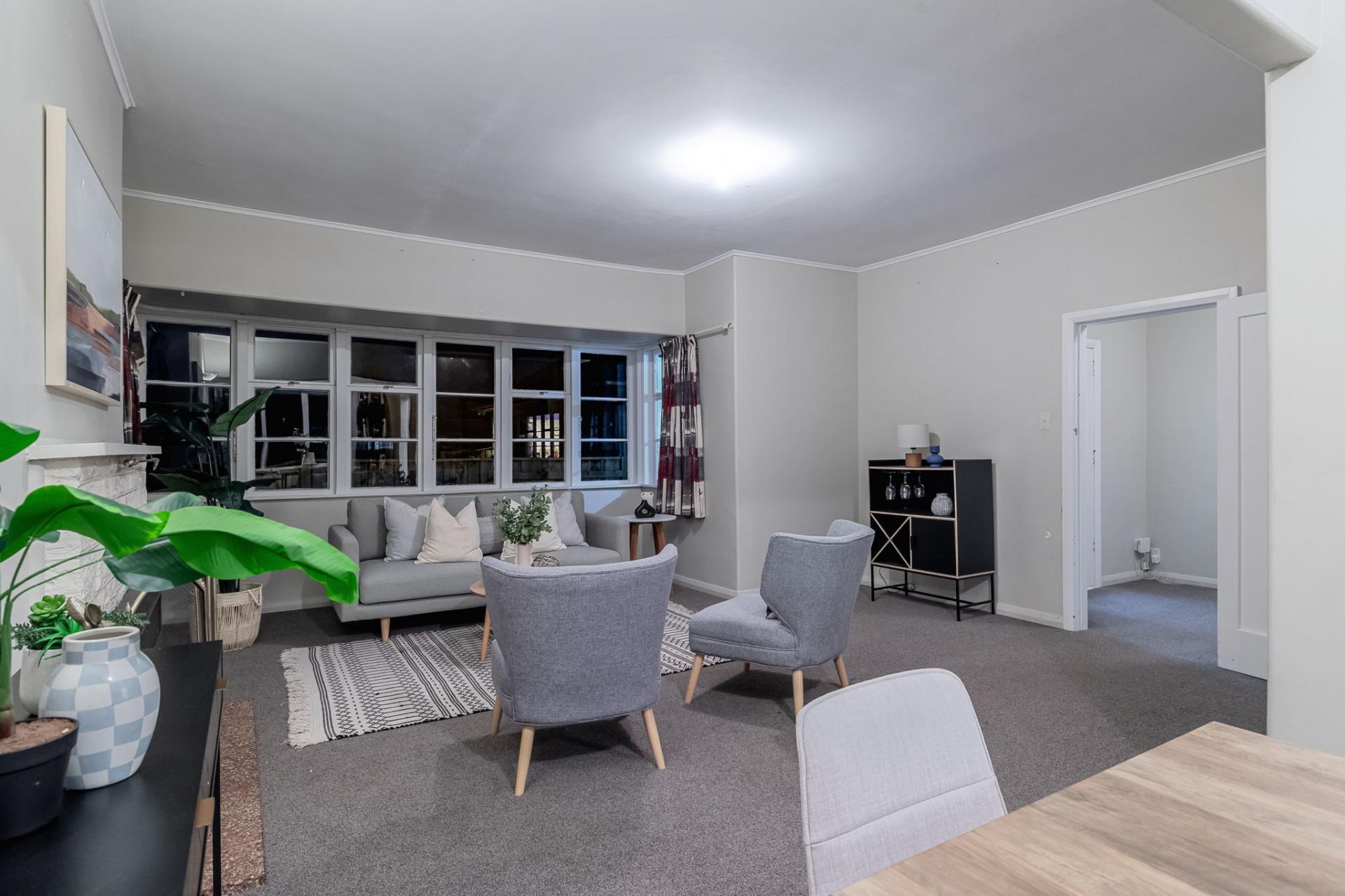 27 Savage Crescent, West End