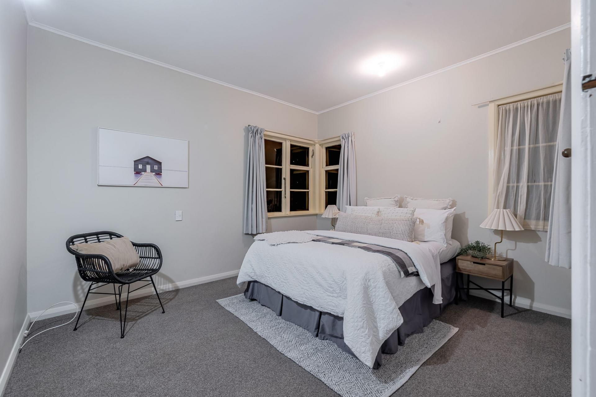 27 Savage Crescent, West End