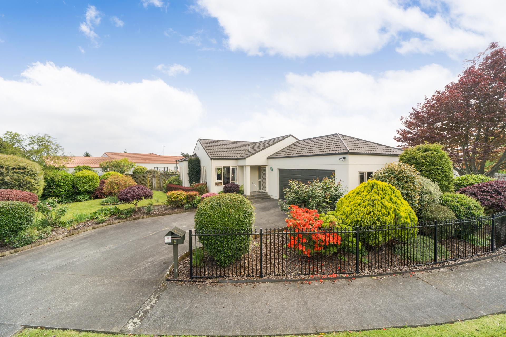 18 Dalfield Place, Highbury