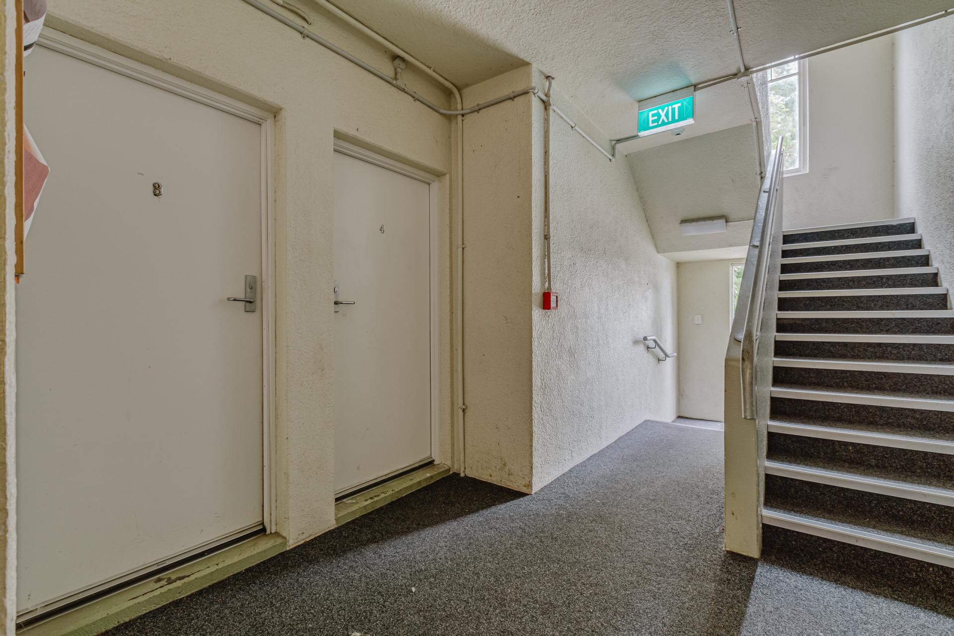 Unit 3, 288 College Street, West End