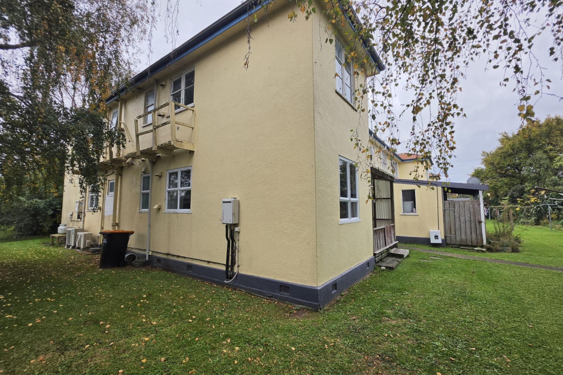 Unit 3, 288 College Street, West End