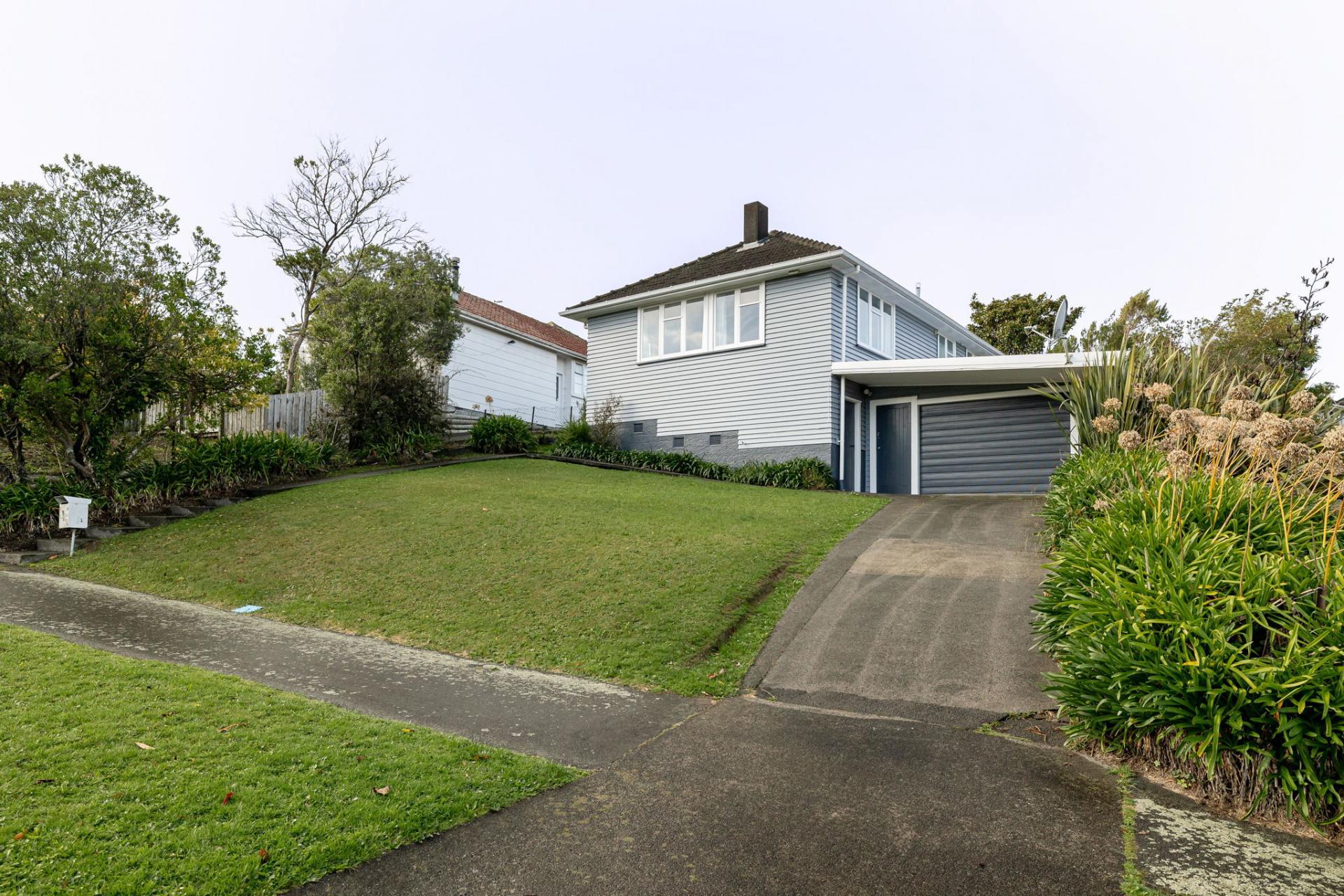 55 Upham Terrace, Roslyn