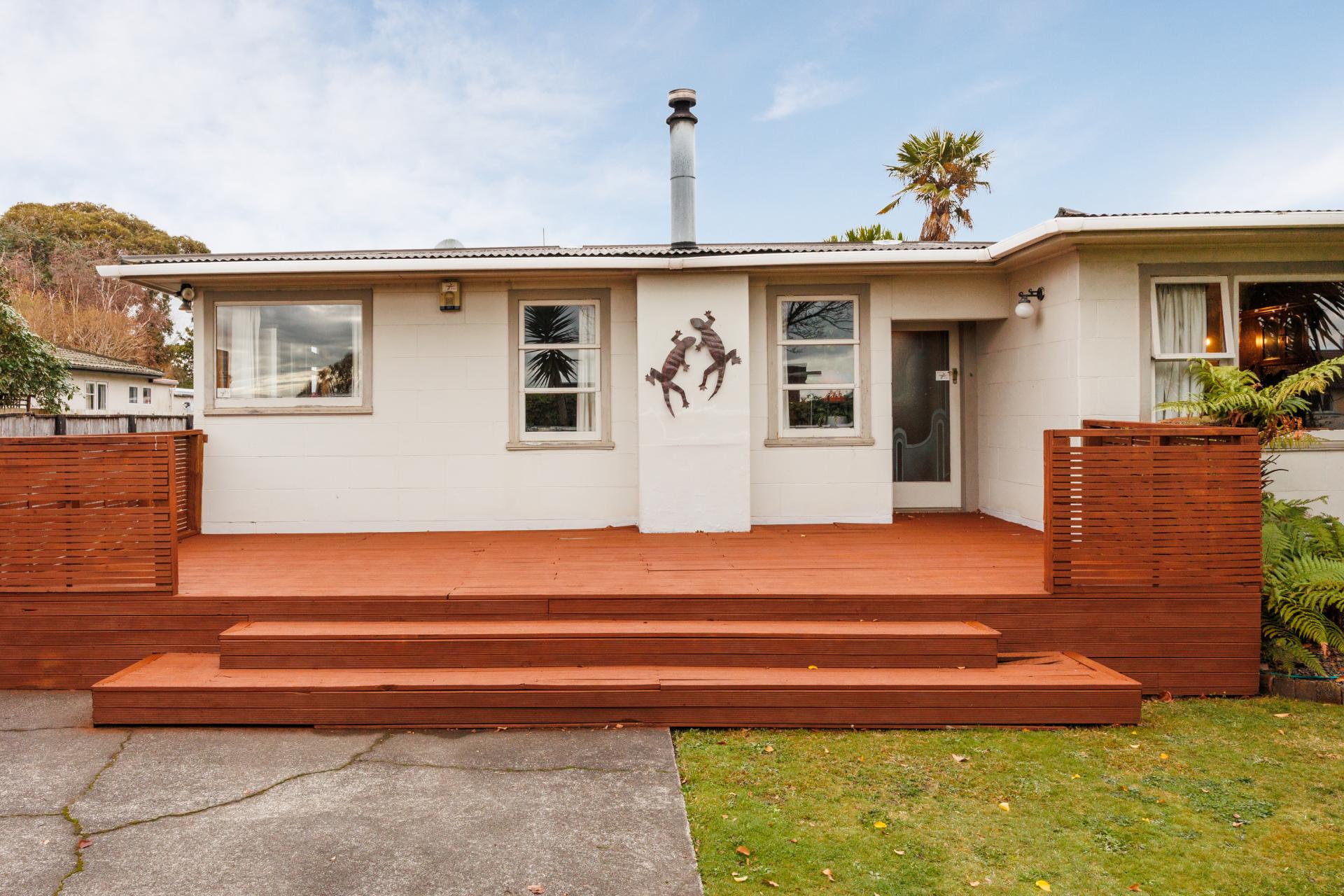 296 Tremaine Avenue, Takaro
