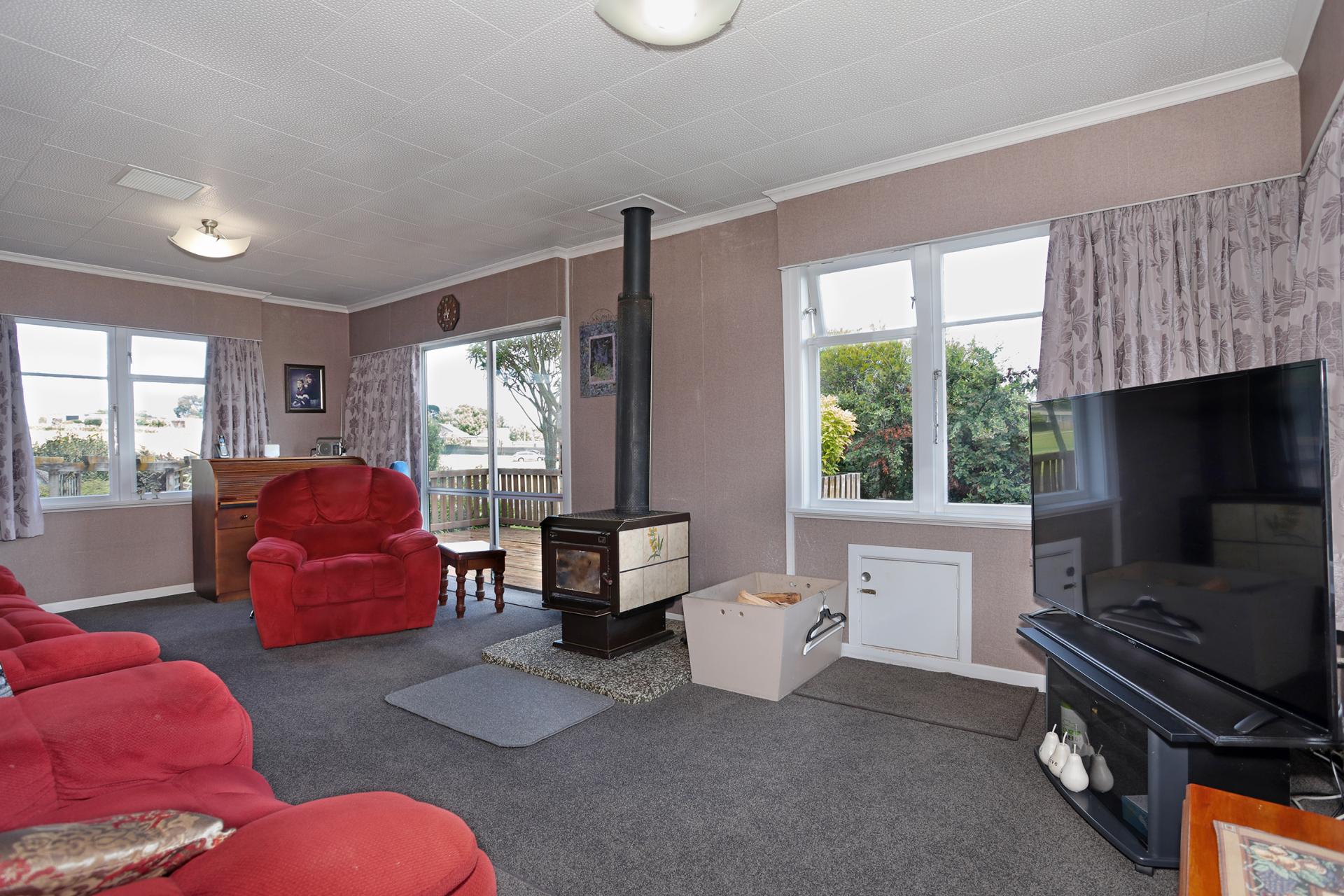 19 Ingham Street, Halcombe