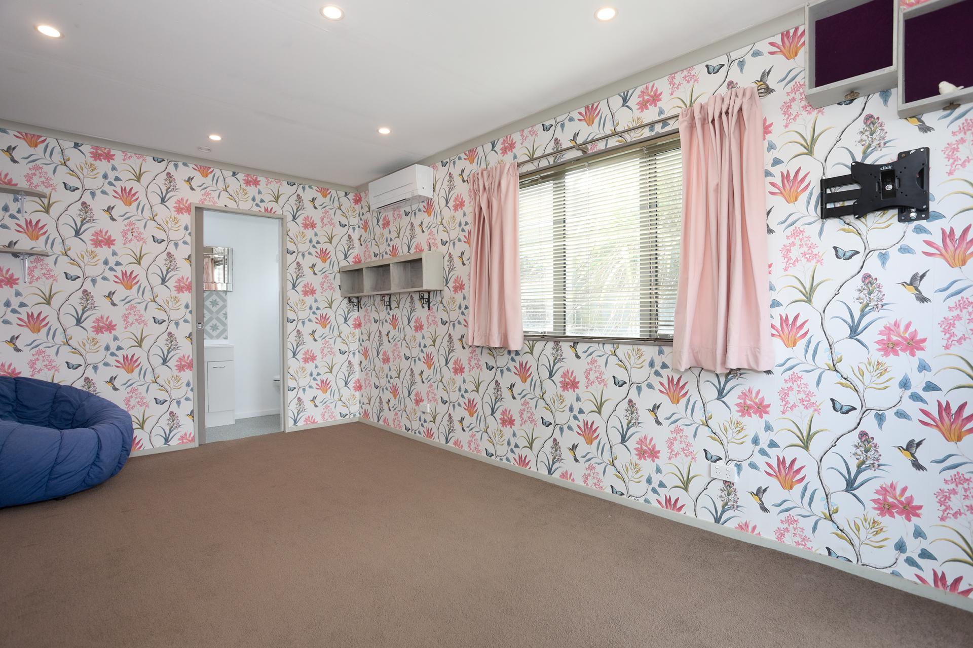 25 Dahlstrom Grove, Kelvin Grove