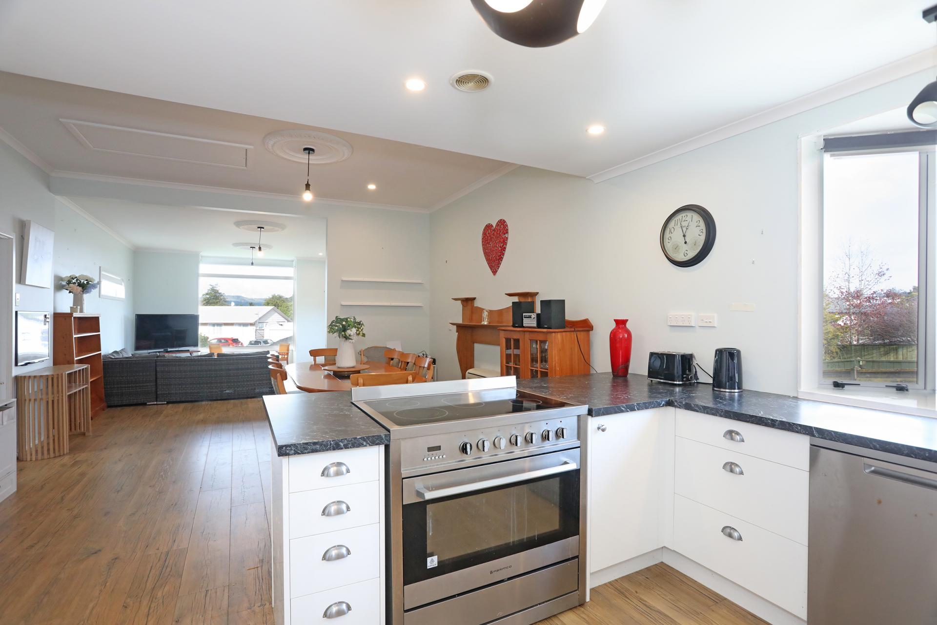 25 Dahlstrom Grove, Kelvin Grove