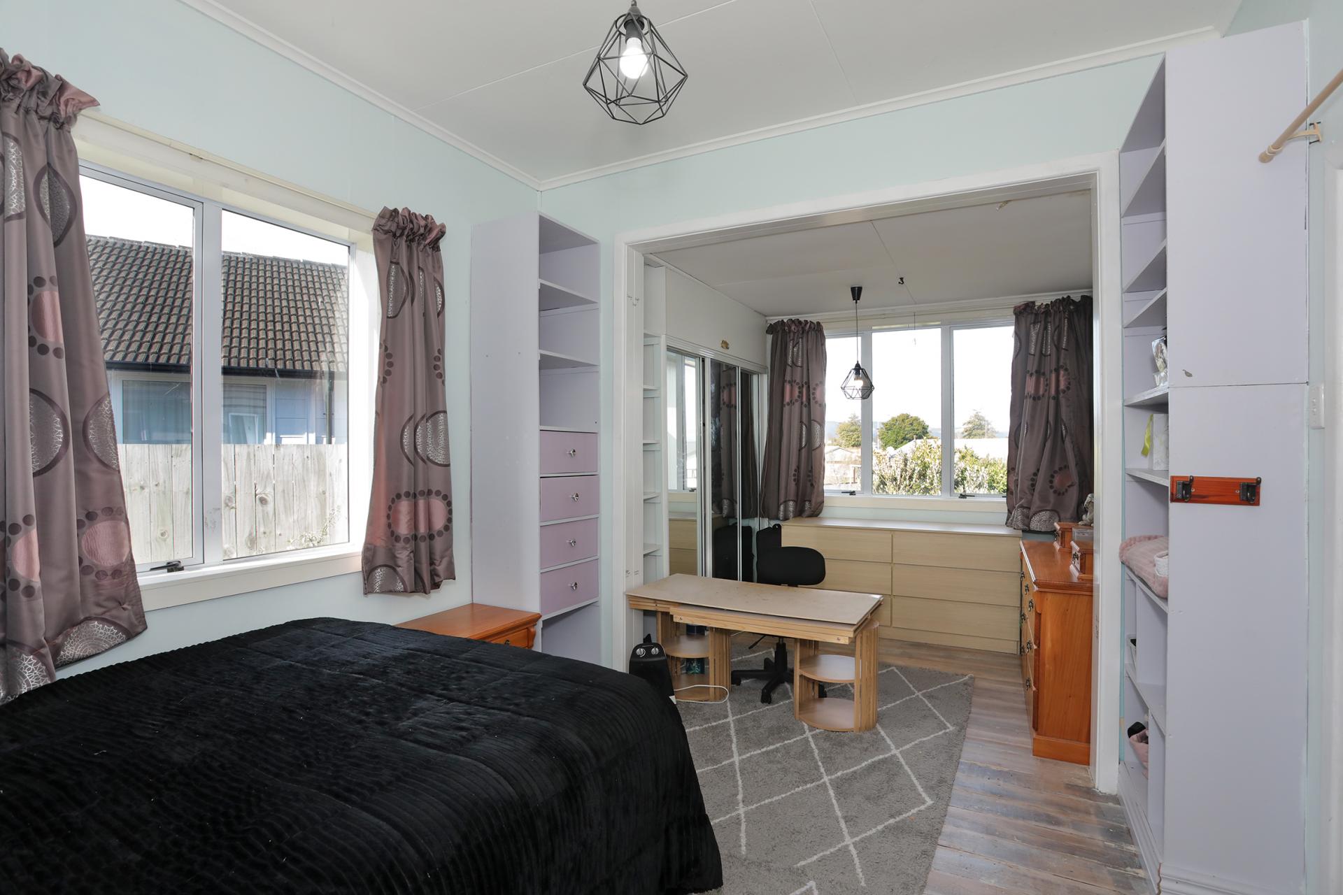 25 Dahlstrom Grove, Kelvin Grove