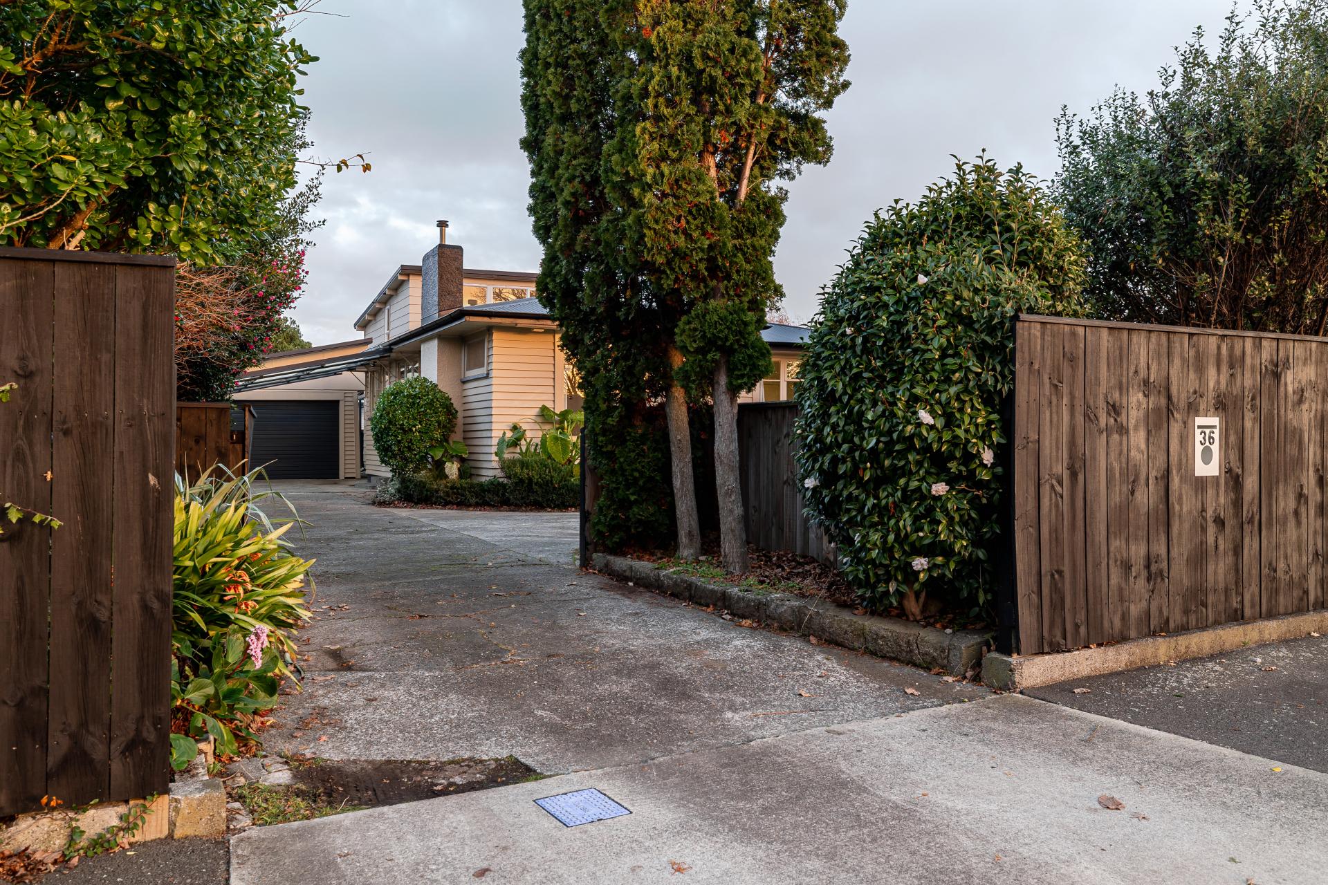 36 Keeling Street, West End