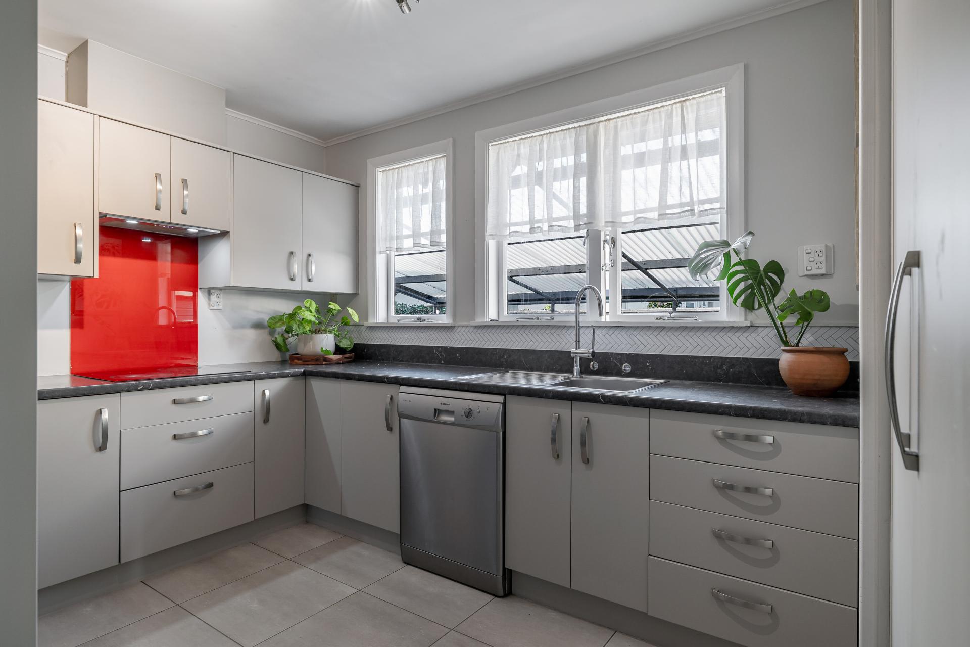 36 Keeling Street, West End