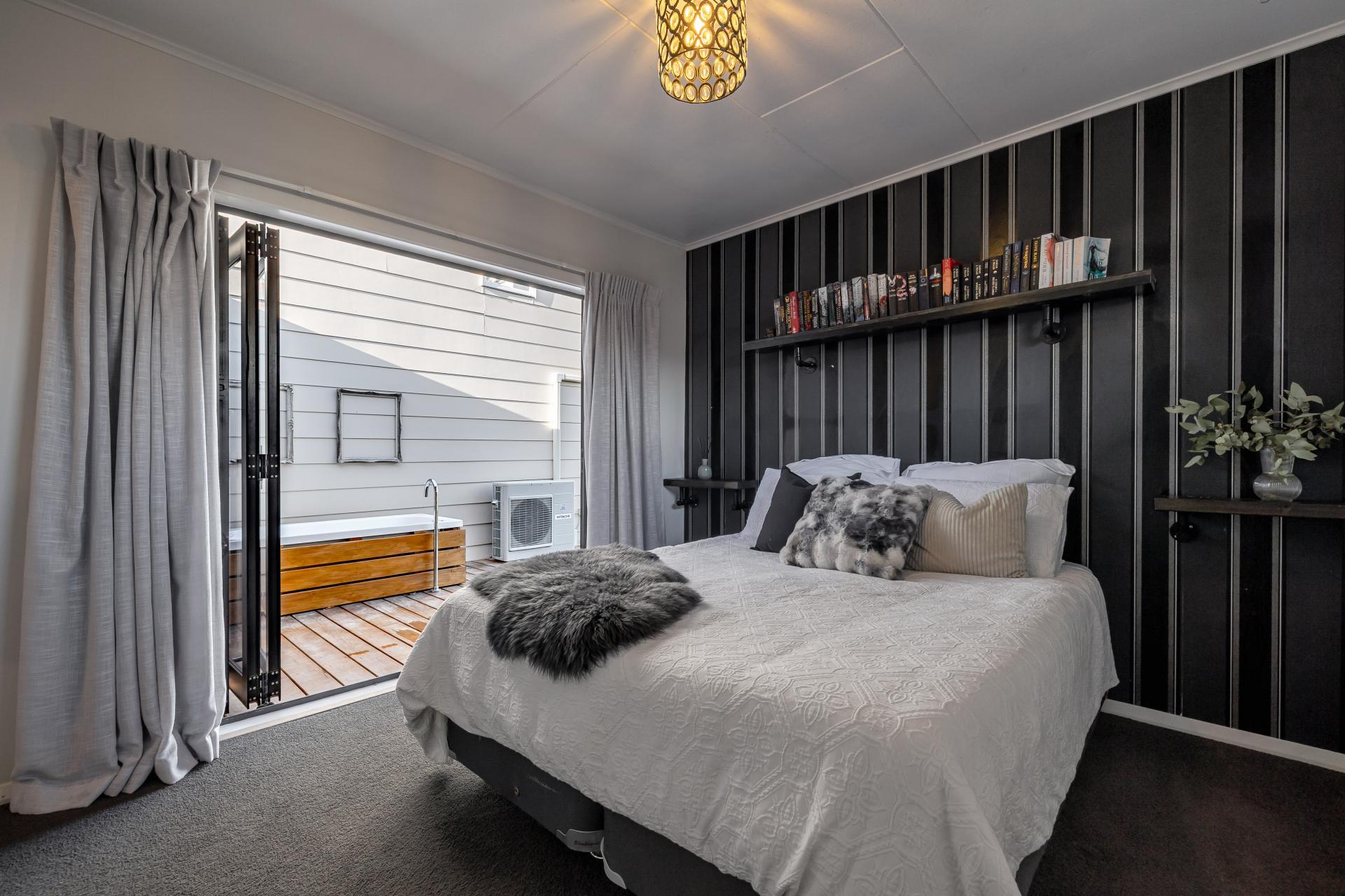 36 Keeling Street, West End