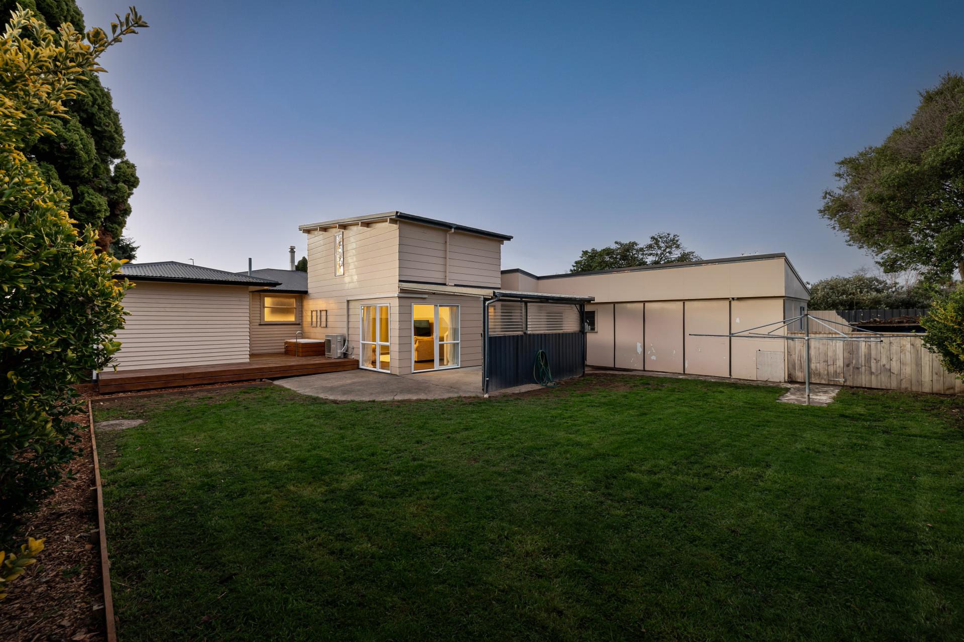 36 Keeling Street, West End