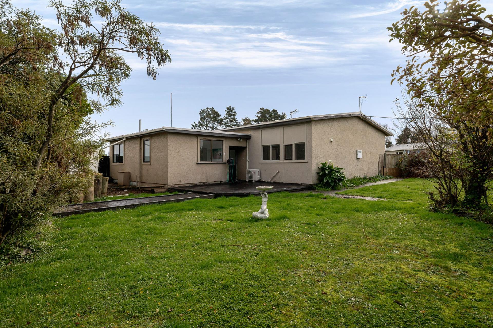 871 State Highway 1, Marton