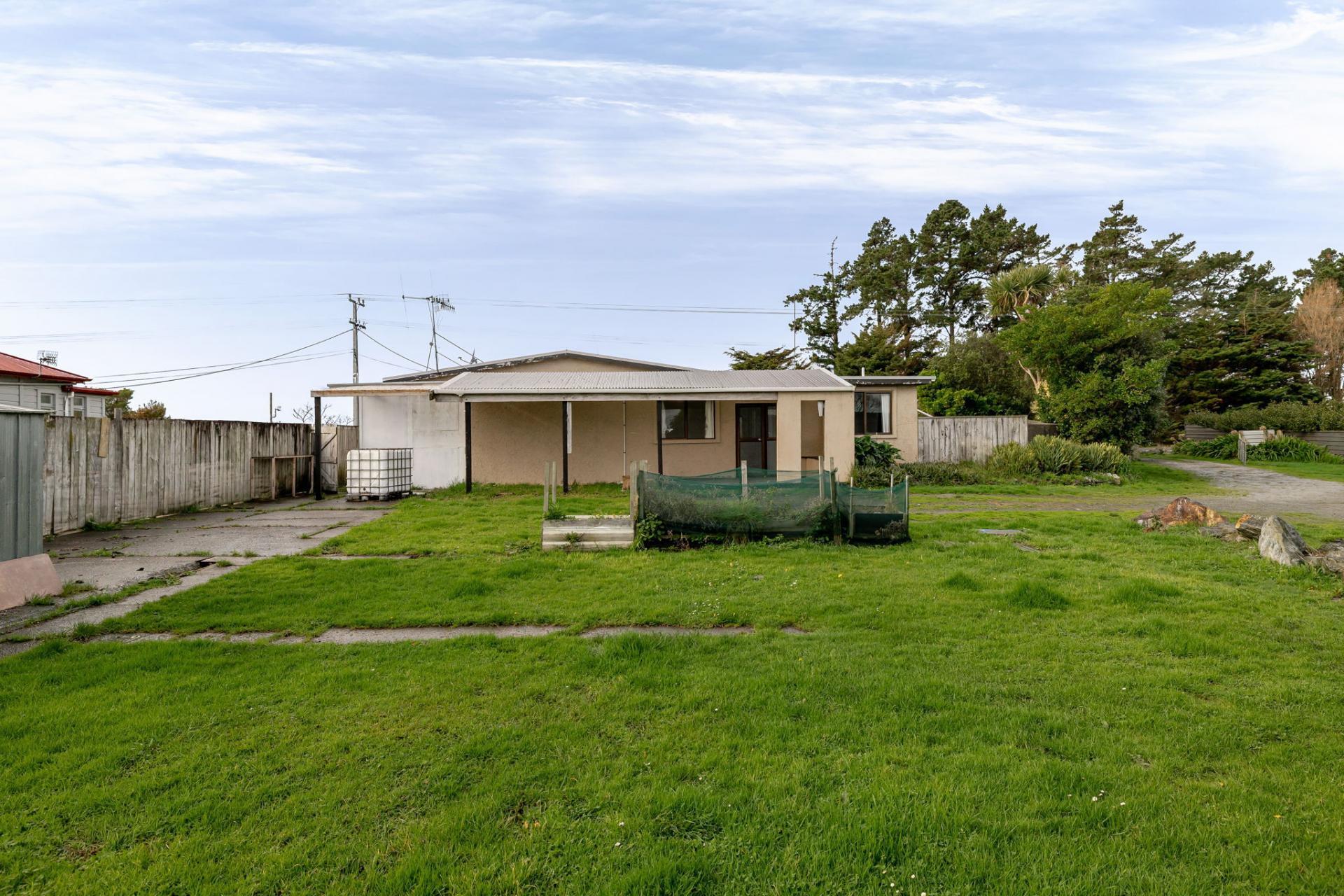871 State Highway 1, Marton