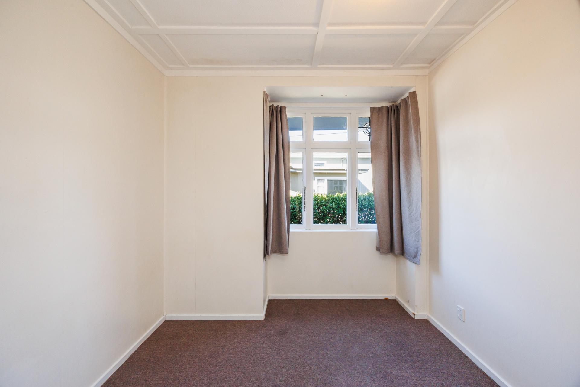 285 Fitzherbert Avenue, West End