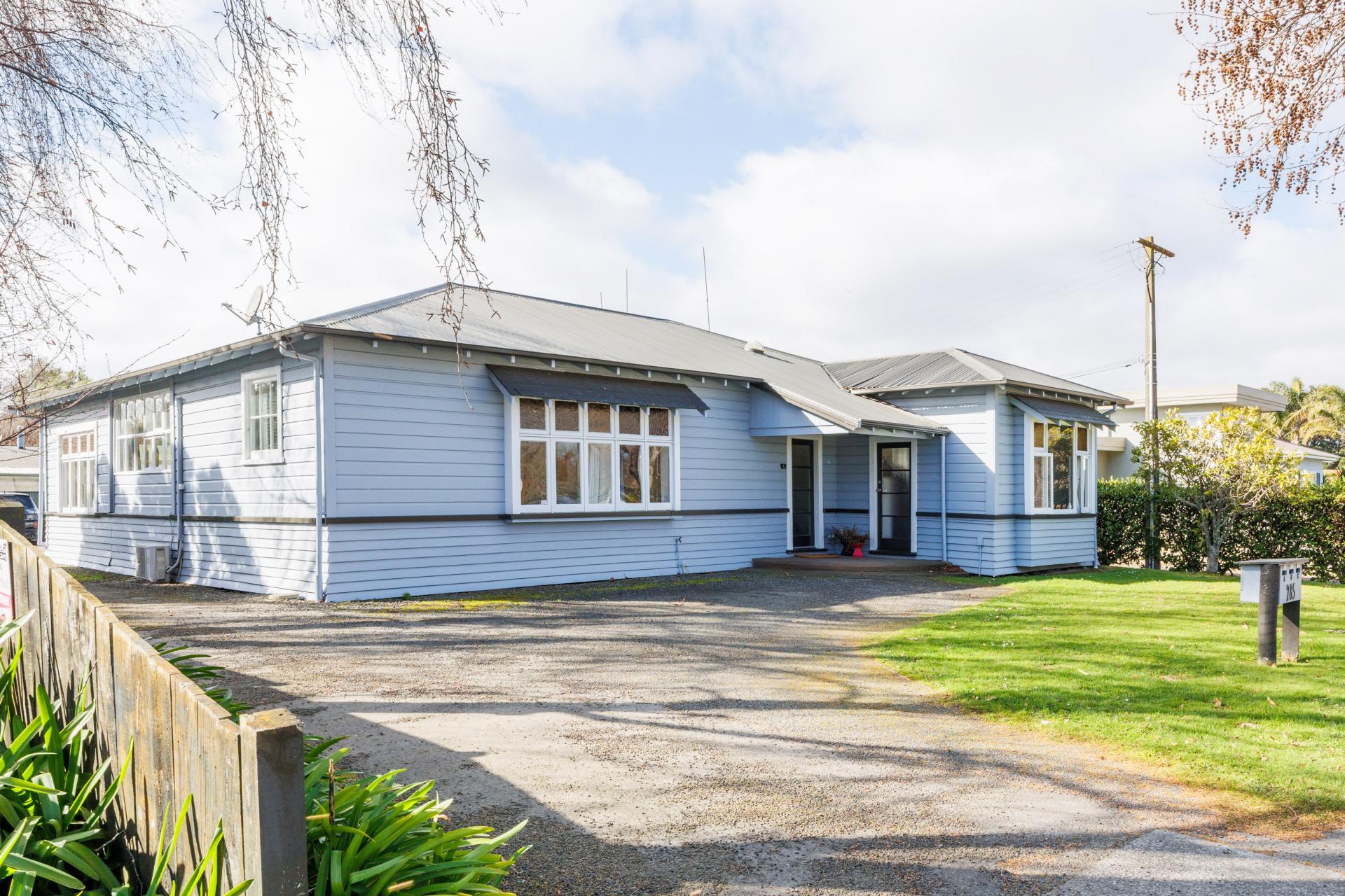 285 Fitzherbert Avenue, West End