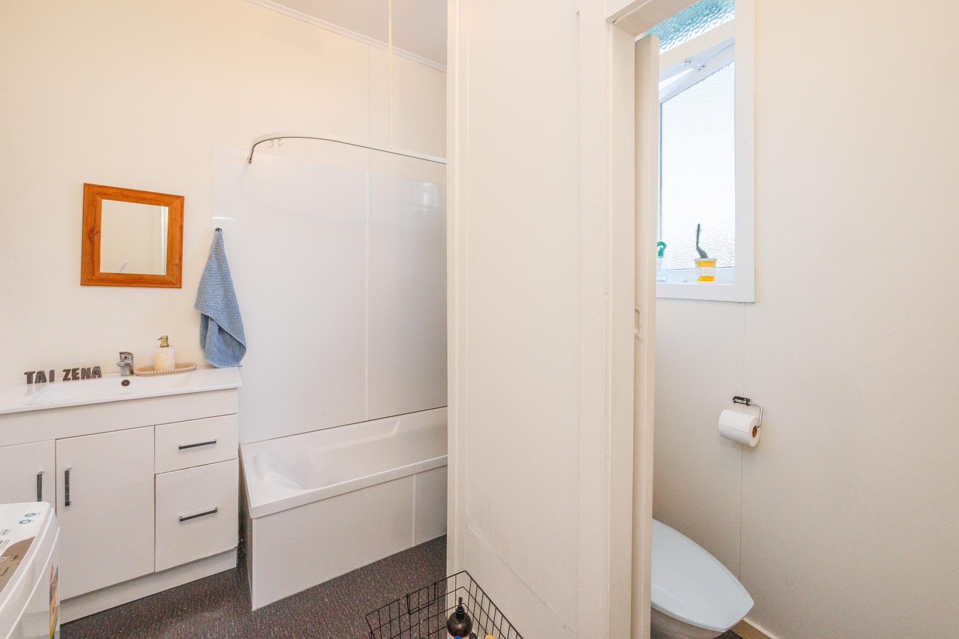 285 Fitzherbert Avenue, West End