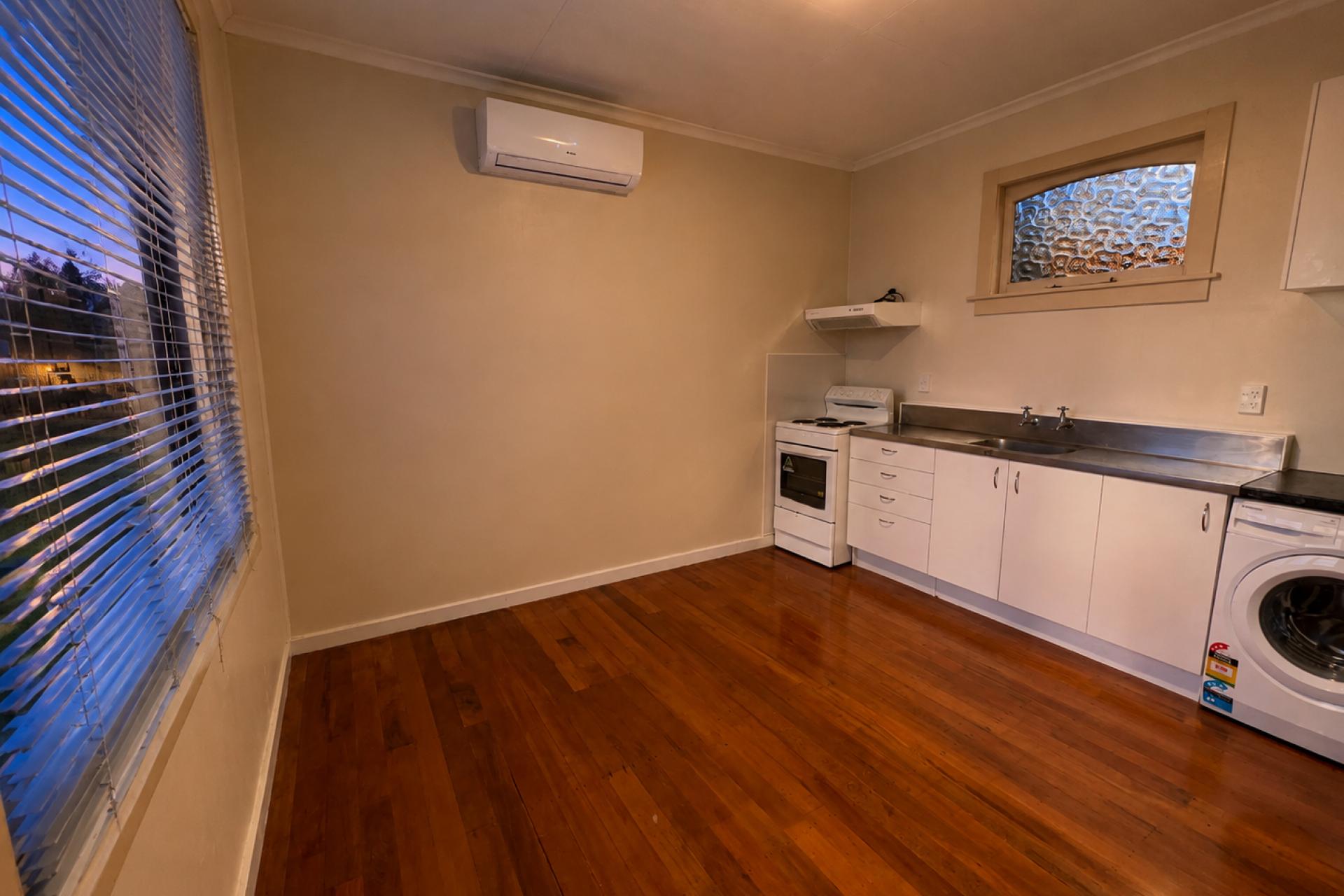 285 Fitzherbert Avenue, West End