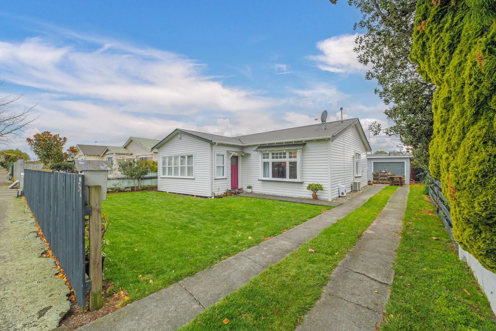 51 Burns Avenue, Takaro