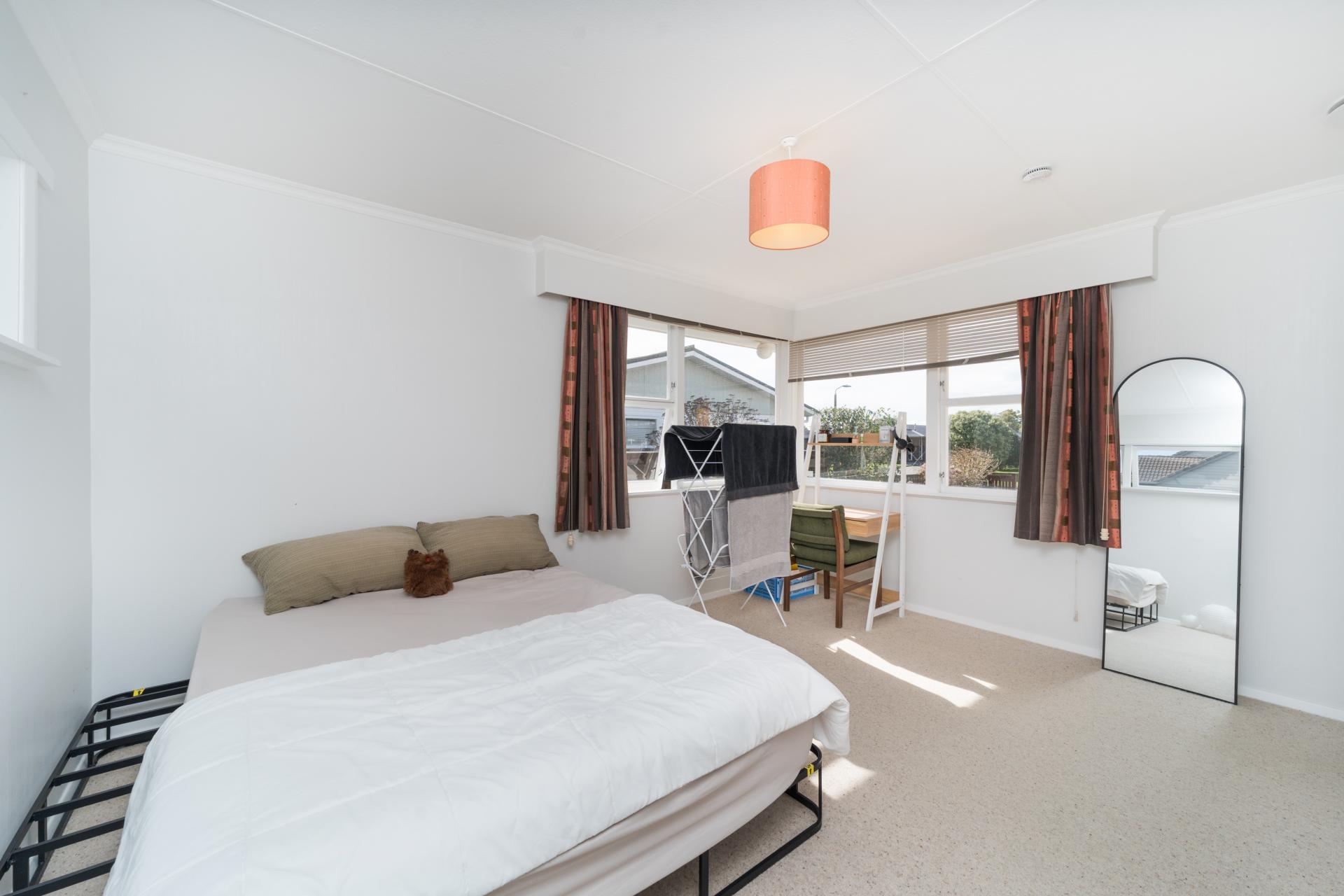 76 Wikiriwhi Crescent, Awapuni