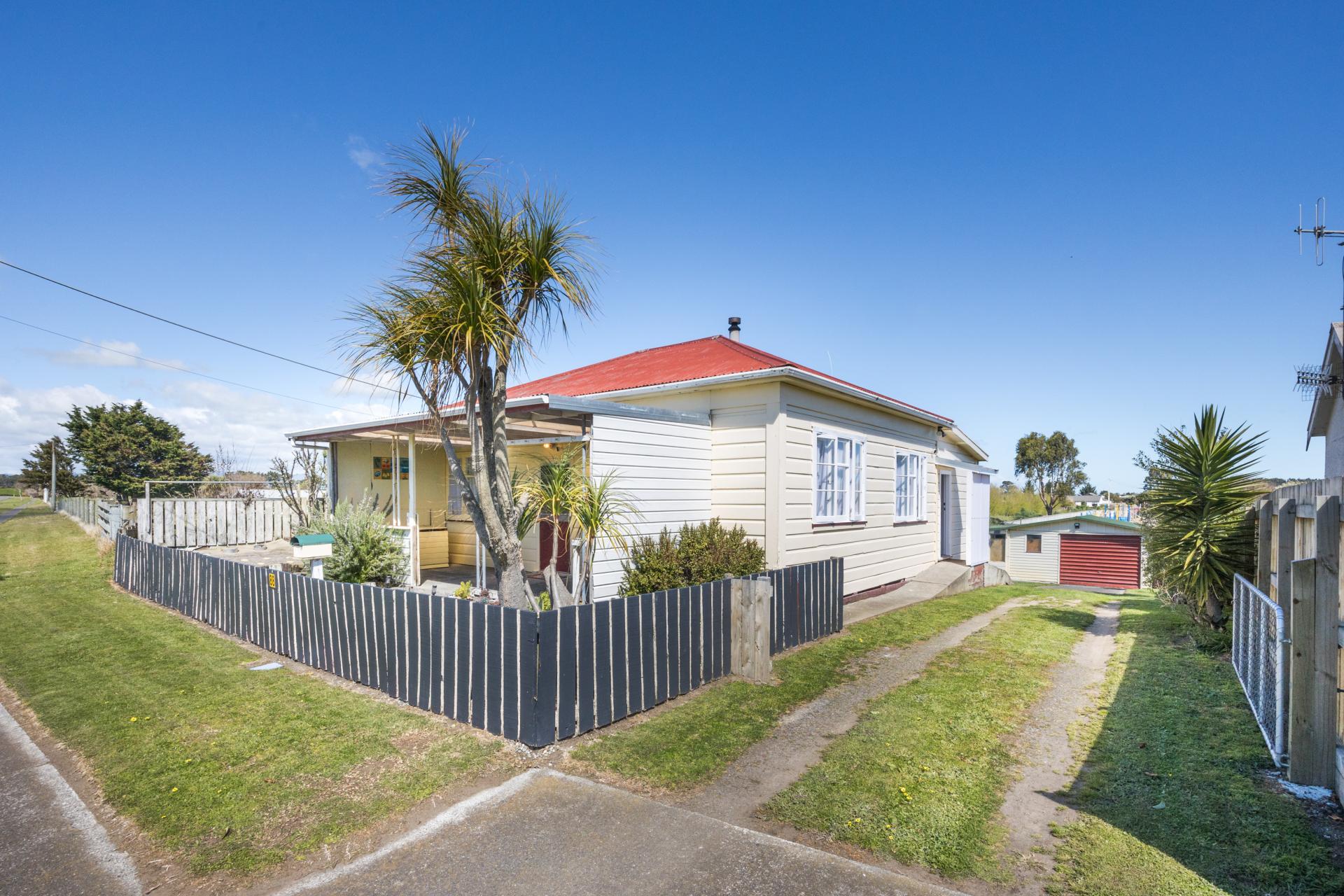 88 Avenue Road, Foxton