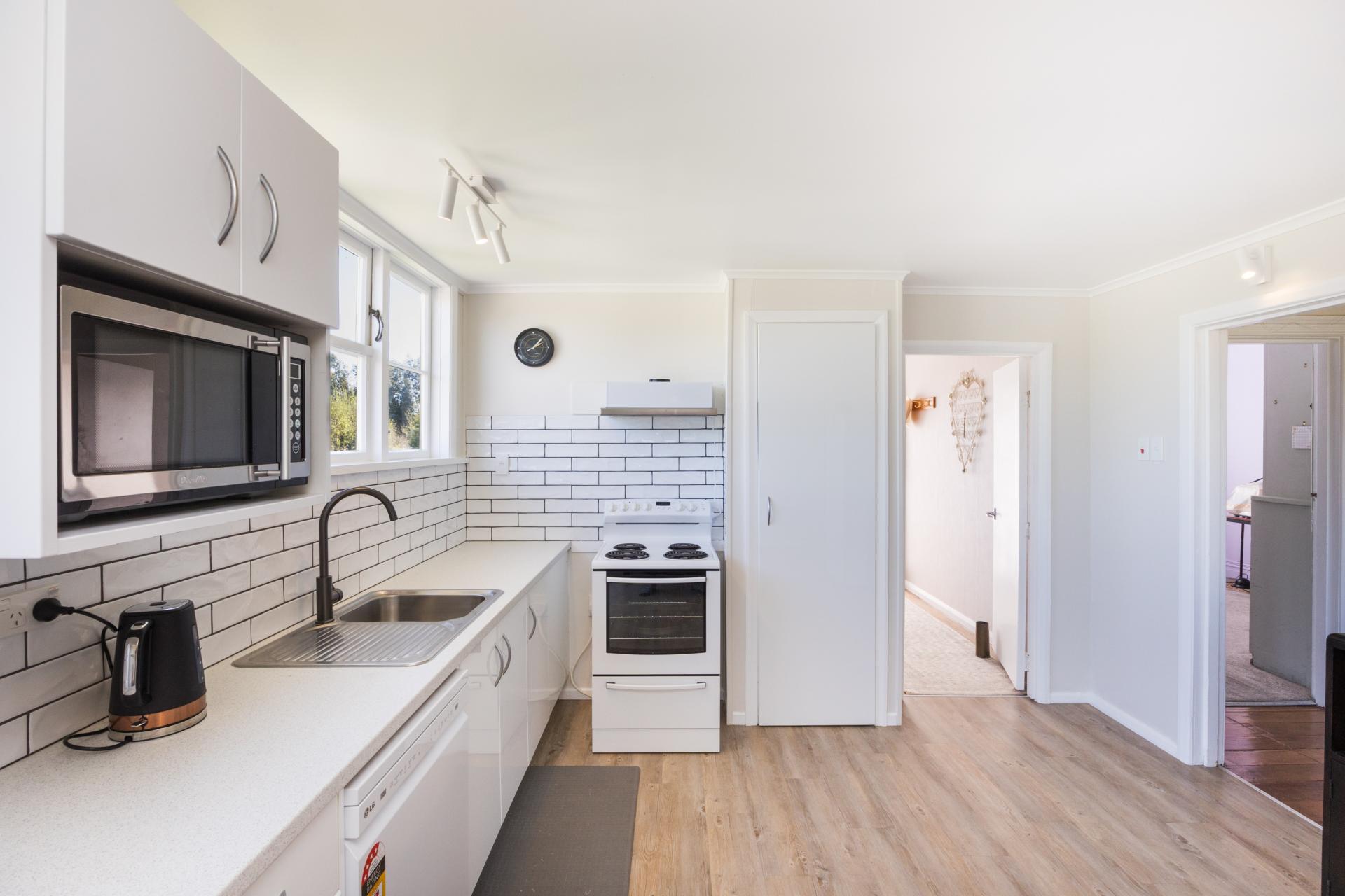 88 Avenue Road, Foxton