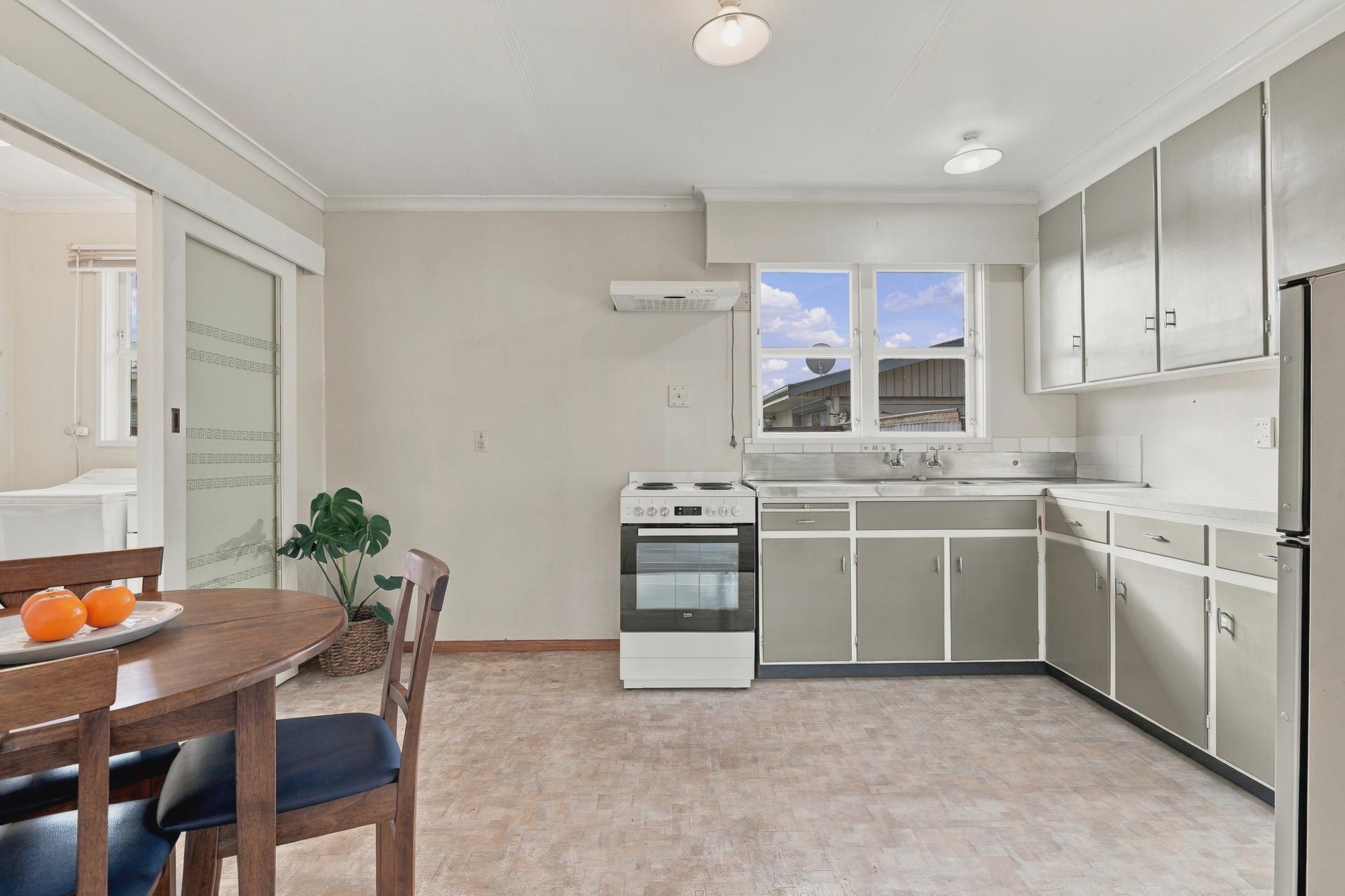 94 Fairs Road, Milson