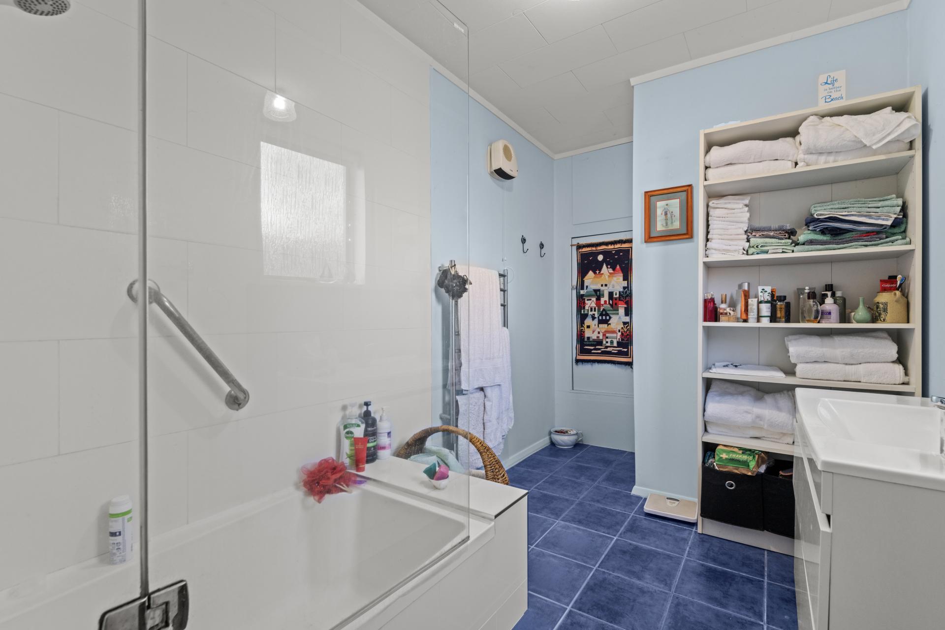 7 Nash Parade, Foxton Beach