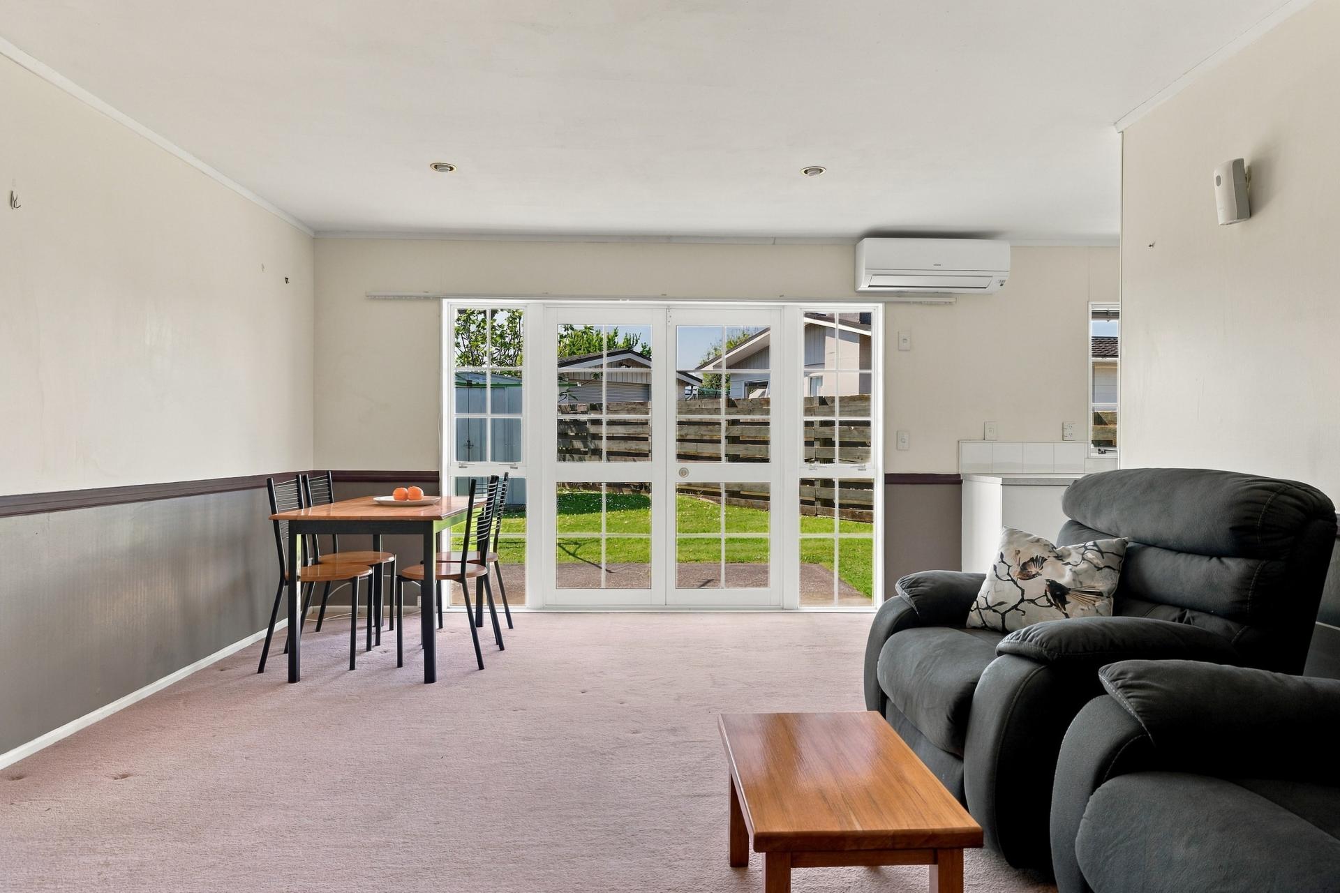 42 Pinedale Parade, Milson