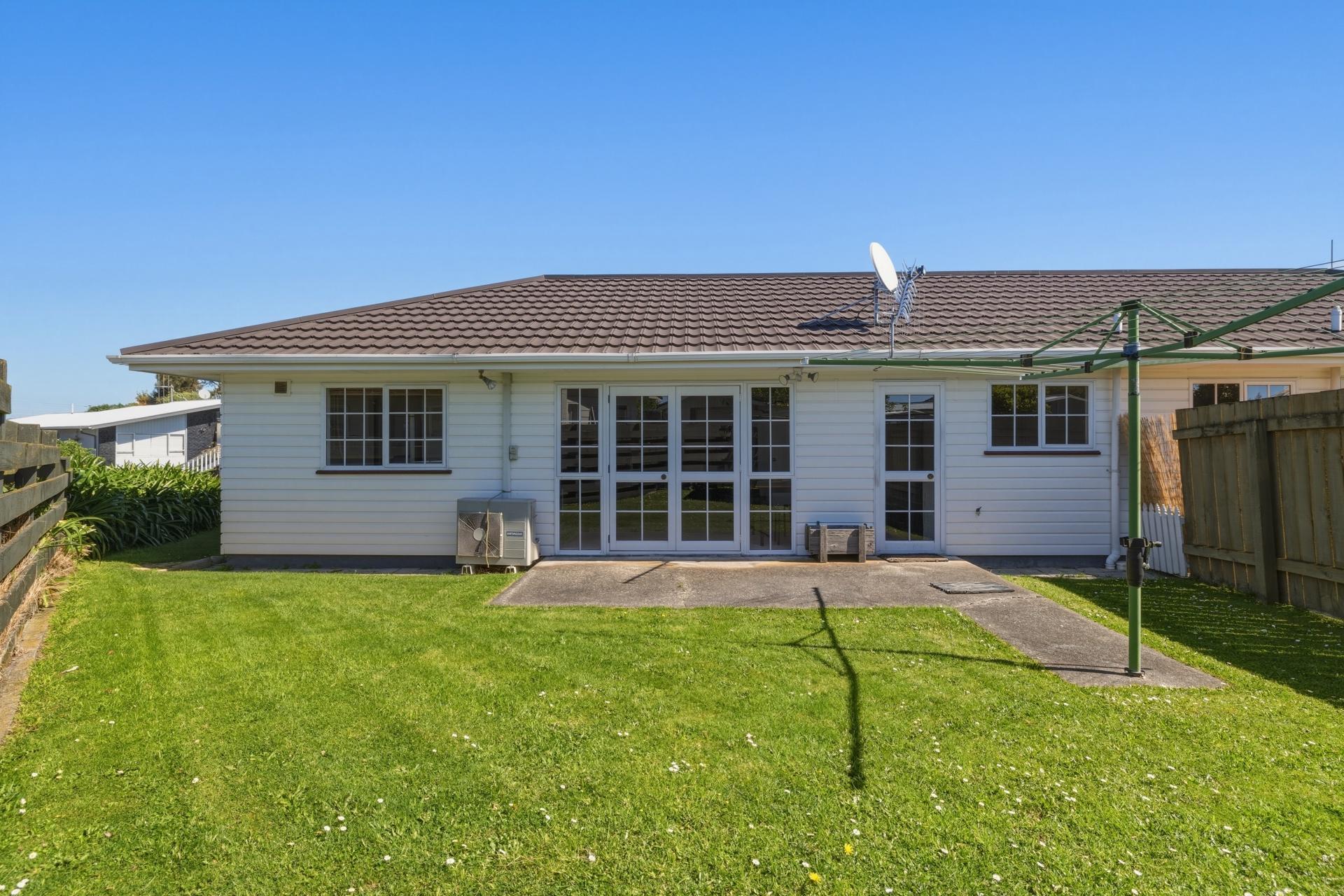 42 Pinedale Parade, Milson