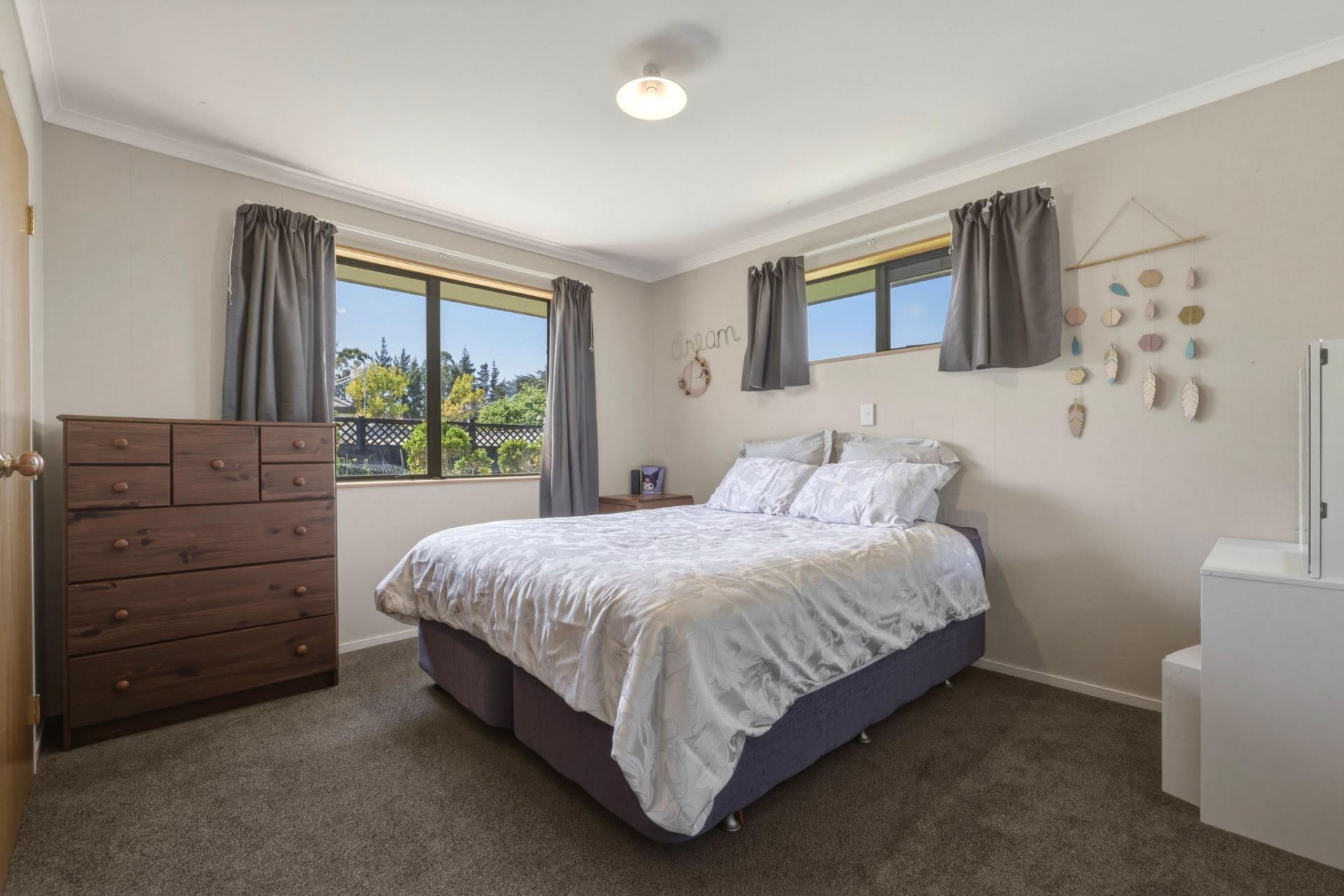 11 Alpine Grove, Kelvin Grove