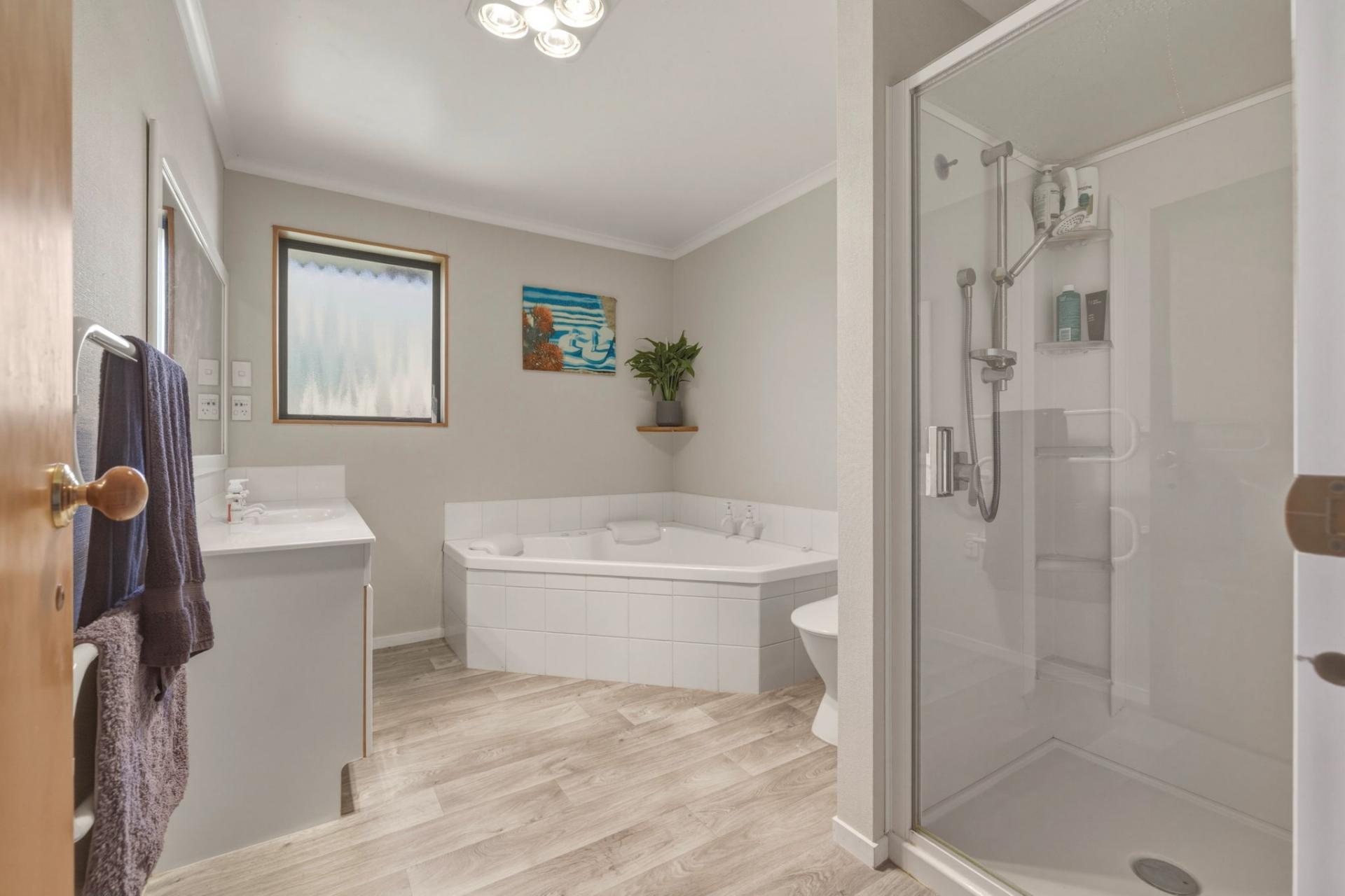 11 Alpine Grove, Kelvin Grove