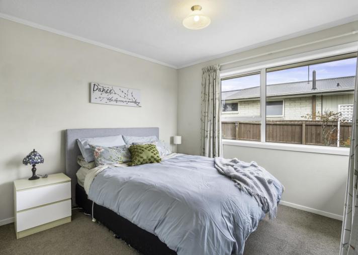 82 Farquhars Road, Redwood