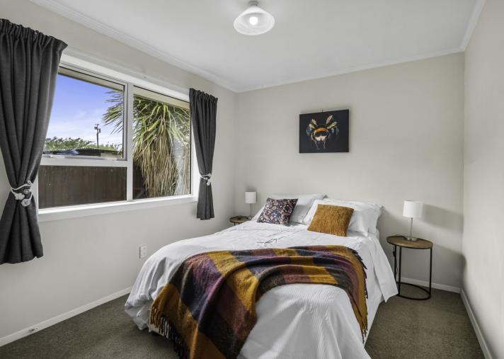 82 Farquhars Road, Redwood