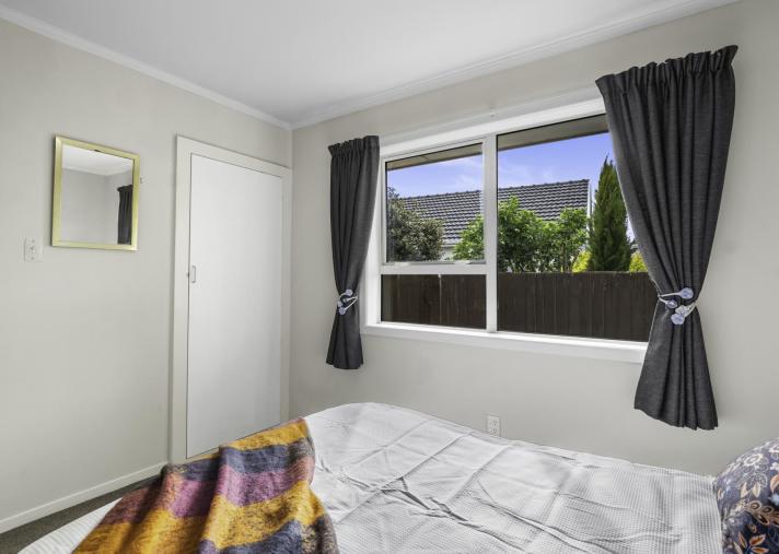 82 Farquhars Road, Redwood