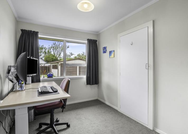 82 Farquhars Road, Redwood