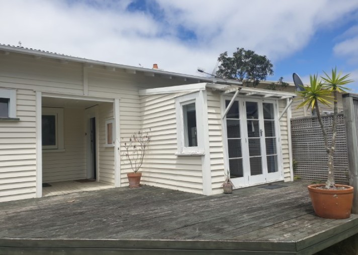 17 Aroha Avenue, Sandringham