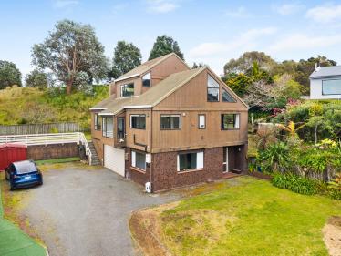 St Johns Hill