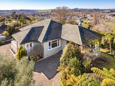 St Johns Hill