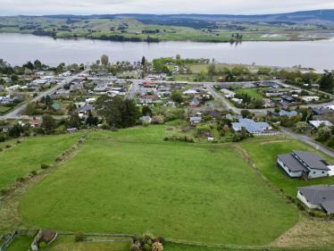 Waihola