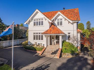 St Johns Hill