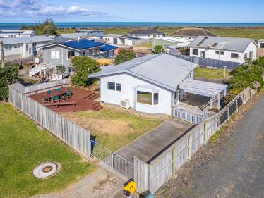 Waiinu Beach