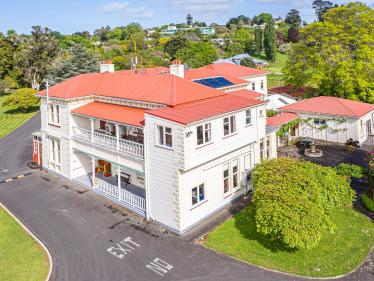 St Johns Hill