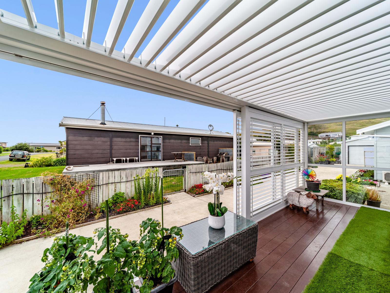 4 Ohinemuhu Road, Porangahau