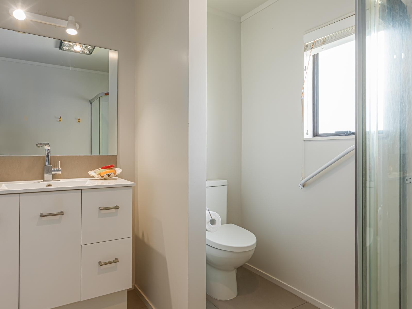 4 Ohinemuhu Road, Porangahau