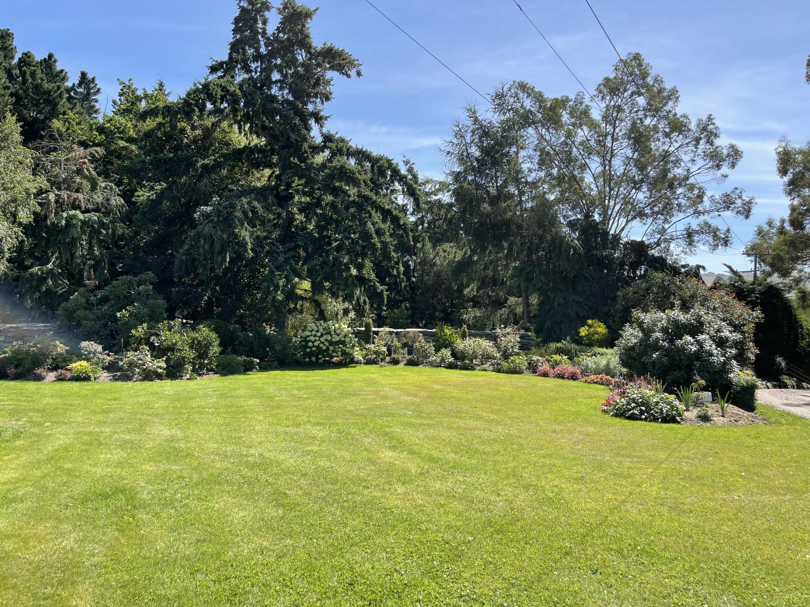 2805 Macraes Road, Moonlight