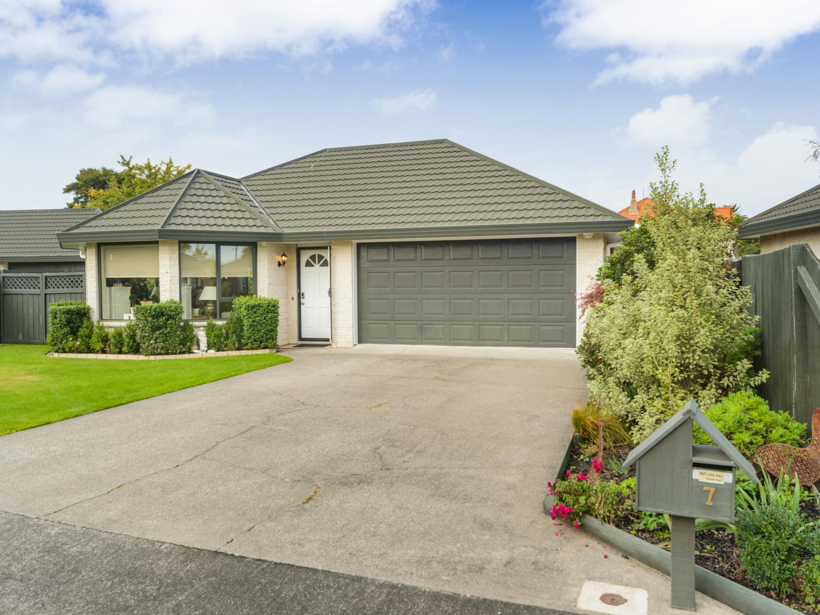 Andrea ODonnell Property Brokers Real Estate