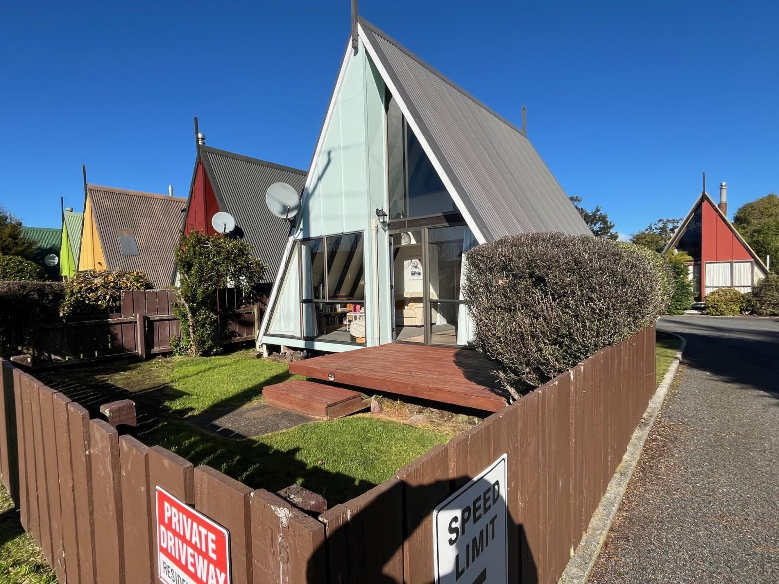 16 Shannon Street, Ohakune