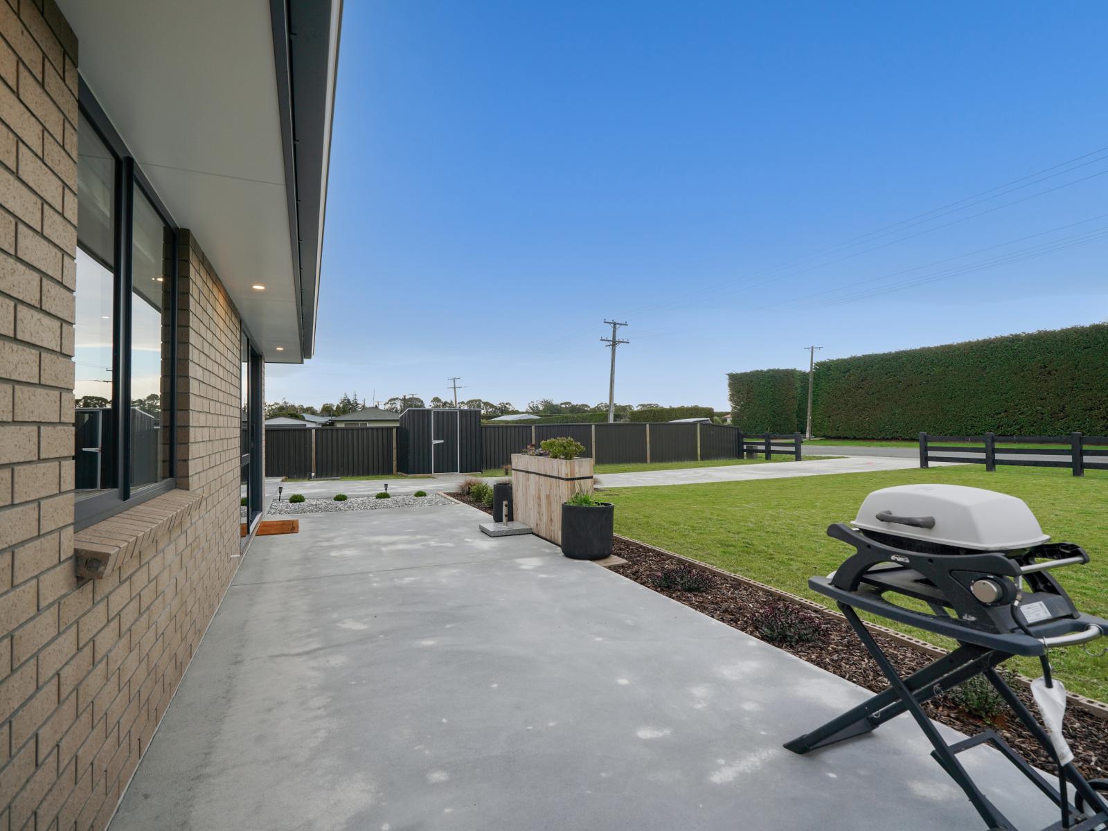 91 Dejoux Road, Winton